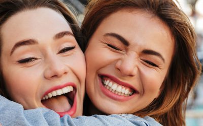 5 Great Reasons to Smile and Laugh More