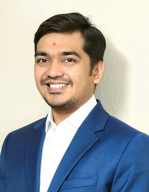 dr-saharsh-malaviya 7 Oaks Smile Staff