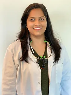 dr-shinam-mittal 7 Oaks Smile Staff
