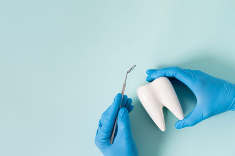 Methods to Safely Remove a Loose Tooth Without Pulling It
